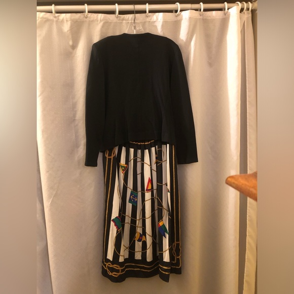 Neiman Marcus Oberon skirt set. Vintage. Size 14 - Picture 14 of 15